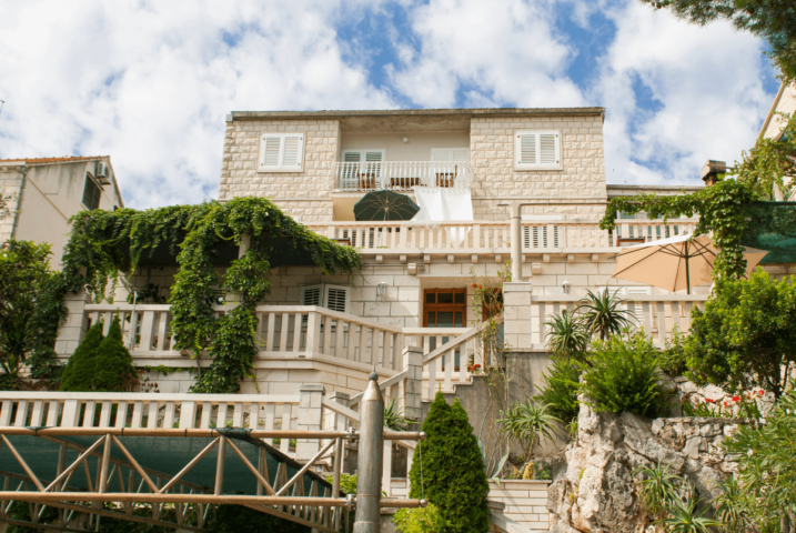 Mediterráneo disenos de casas pequenas bonitas